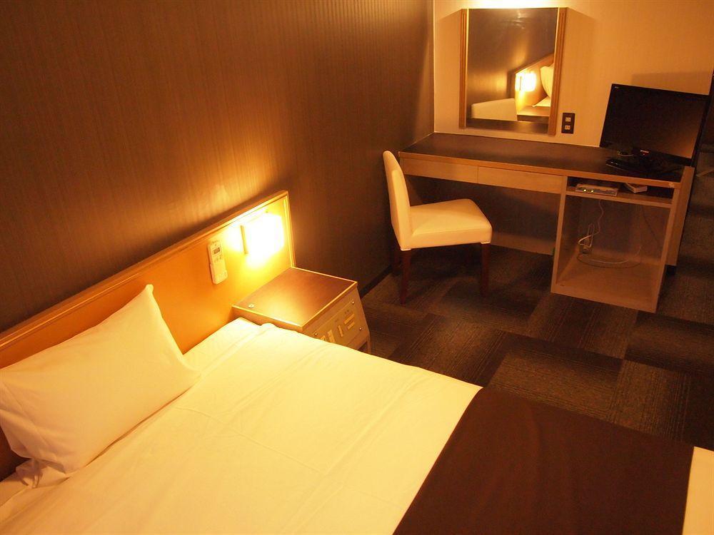 Hotel Livemax Osaka Namba Экстерьер фото